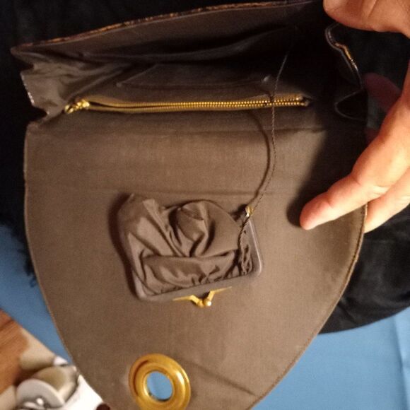 Vintage 1970's? U -Shaped Bag and Coin purse with Ball & Washer Clasp Wristlet  - Picture 7 of 9